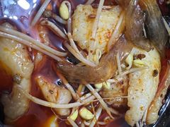 -渝是乎酸菜鱼(龙旗购物中心店)