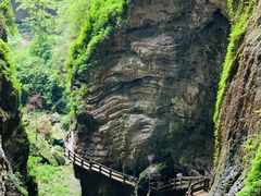 -龙水峡地缝景区
