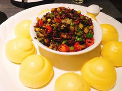 湘味岁岁羊-壹号院音乐餐厅•烤全羊•新疆菜(浐灞店)
