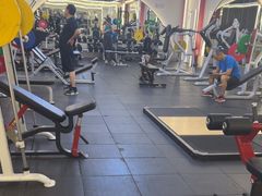 -英派斯健身旗舰店(海信国际中心馆)