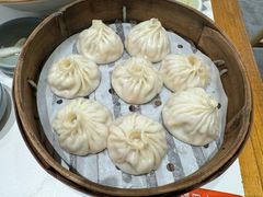蟹粉小笼包-馋三尺蟹粉小笼(人民广场店)