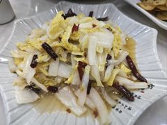 酸辣白菜-杨林闻老三酸菜鱼(总店)