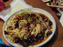 -万里闯关东铁锅炖菜馆(高新旗舰店)