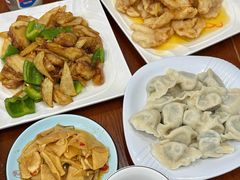 -东北风味思缘食府(对湖路店)
