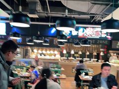 大堂-亚马逊环球美食百汇(新城吾悦广场店)