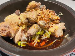 -云海肴·汽锅鸡·云南菜(天山百盛优客店)