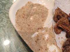 老式炸三样的蘸料-老码头黑皮肘子锅包肉(文政街店)