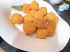一口酥豆腐-鹊玥·粤菜小馆(汇智国际商业中心店)