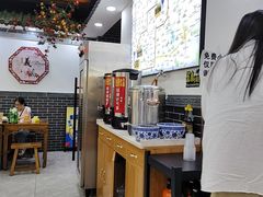 -秦君宝手擀菠菜面(金花路店)
