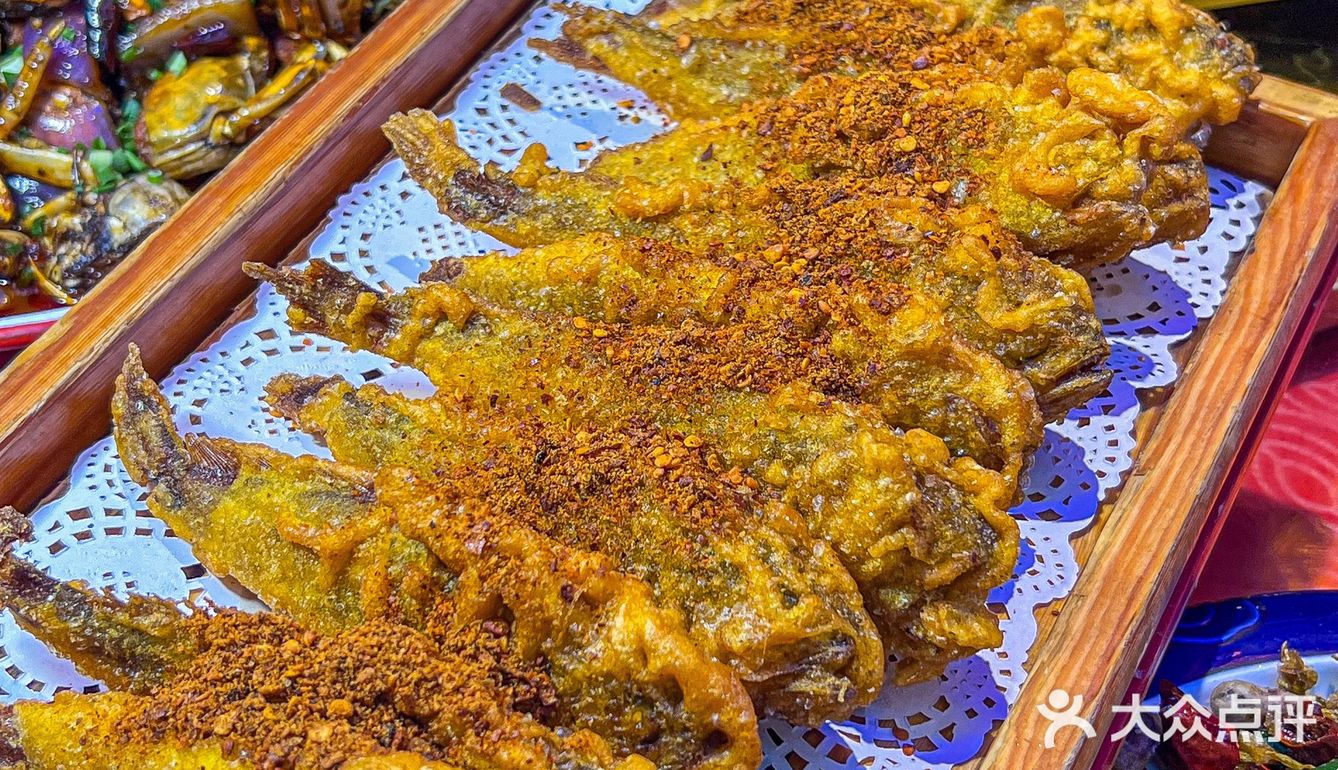 笑傲江湖菜不是网红但很火爆！！！