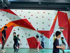 -悦动体能篮球羽毛球网球(三里河店)