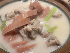 唐排煲淋洪湖粉莲藕-和苑酒家·一线江景(星寰店)