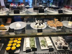 -莓园冰淇淋店