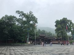-峨眉山报国寺