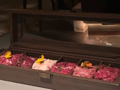 -左庭右院鲜牛肉火锅黑金店(陆家嘴中心店)