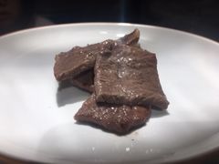 黑牛板腱-明洞阿姨·韩式酱蟹烤肉·创意料理(三元桥店)