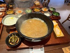 -银米·云南传统过桥米线(双廊黑金冠店)