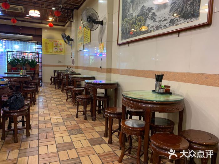 顺记冰室(宝华路店)大堂图片