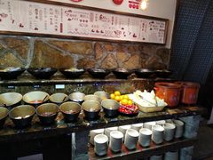 自助调料区-东巴人鱼豆花火锅(幸福街店)