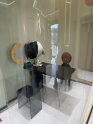 -Yuri尤里高定美肤中心