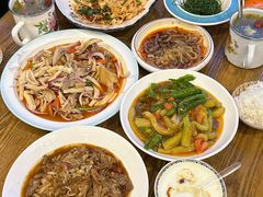 -乡村馕坑肉·烧烤·新疆菜·本地人更爱吃(阿勒泰首店)