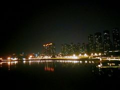 -南京眼步行桥