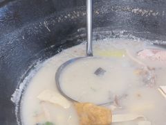 -陈大锅·岳阳鱼馆·地道岳阳菜(美食街店)