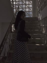 -苑苑发型设计
