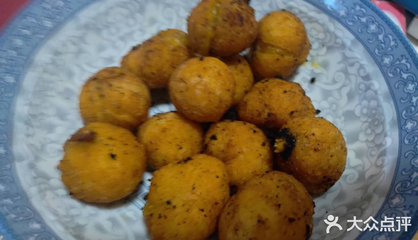 不要烫到嘴，觉得炸元宵不够又弄了个油条