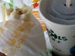 -华莱士·全鸡汉堡(沙井车站店)