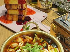 -街角等你.大连海鲜烧烤.经典铁板海鲜串(西安路店)