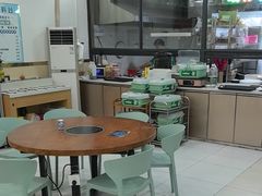 -老何家后安粉·糟粕醋海鲜火锅(三亚湾椰梦长廊店)