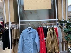 店内环境-美特斯邦威(新天地购物中心店)