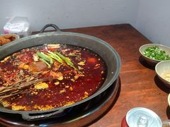 -四小区火锅·巷子里的重庆火锅(花照壁店)
