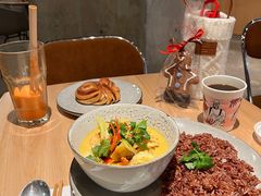 泰式黄咖喱鲷鱼虾仁饭-Wagas沃歌斯(武汉恒隆广场店)