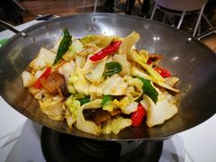 干锅包菜-国际青年会议酒店-苏莱斯餐厅