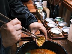 -银米·云南传统过桥米线(双廊黑金冠店)