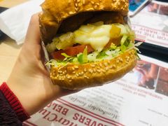 -The Habit Burger Grill 哈比特汉堡(爱琴海店)
