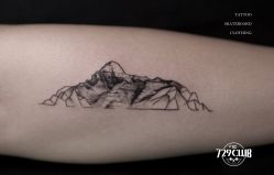 -729CLUB美式风格纹身店