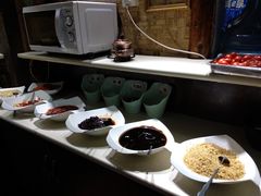 自助调料区-俭让佬妈现卤串串(温江总店)