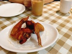 -新大咀港式茶餐厅(宝山万达店)