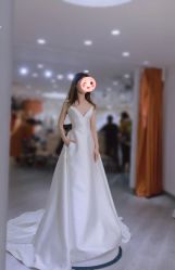 -台湾蔡美月婚纱租赁