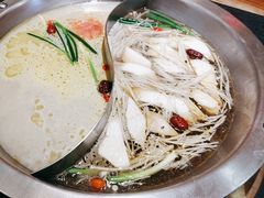 -沸炉重庆老火锅(军事博物馆店)