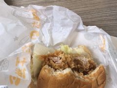 -华莱士·全鸡汉堡(财经学院店)