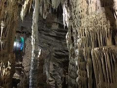 -巴马水晶宫