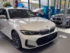 -上海宝信宝马4S店