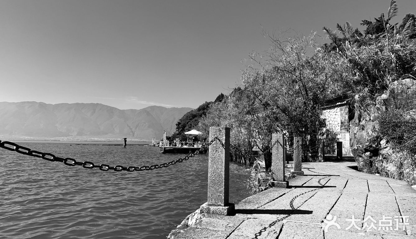 想和你在丽江的街头走一走