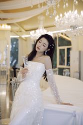 点击看大图 -GODDESS WHITE婚纱礼服(鹏城动力大厦店)