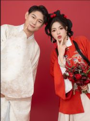 -雪中彩影婚纱摄影·微光艺术中心