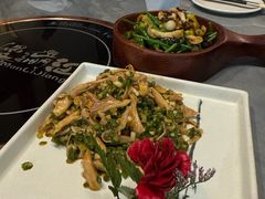 -慢丽江·云南野生菌土鸡锅(付家庄店)